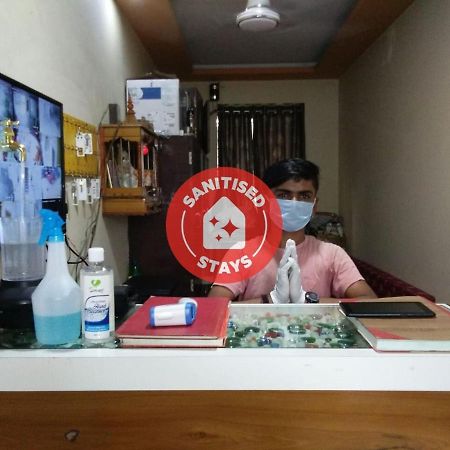 Oyo 60773 Ruchita Loadging & Boarding Hotell Mumbai Eksteriør bilde