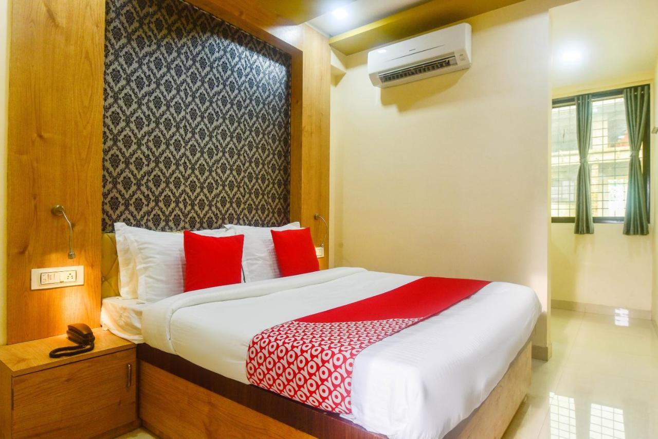 Oyo 60773 Ruchita Loadging & Boarding Hotell Mumbai Eksteriør bilde